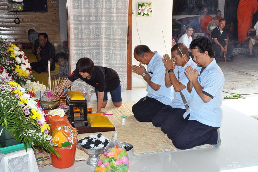 ประมวลภาพงาน งานฌาปนกิจ คุณปรีชา ชาติสุวรรณ 5/5/57