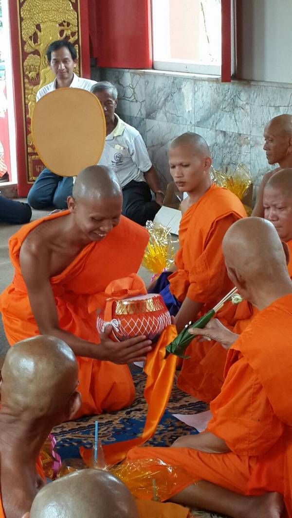 เก็บตก ภาพงานบวชลูกชายท่านเมธี พยัพเดช บ้านวัดขนุน (หลังบึงสีไฟ)